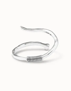 Bangle bracelet with a spiral-shaped nail
