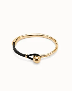 Bangle bracelet with brown leather