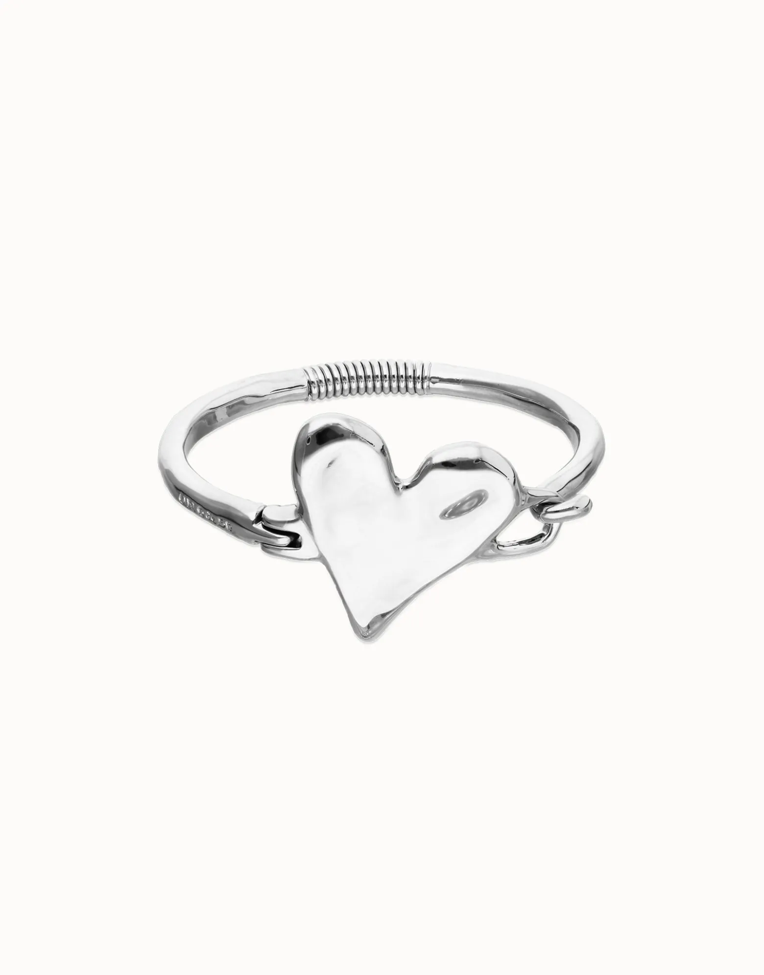 Bangle bracelet with heart detail
