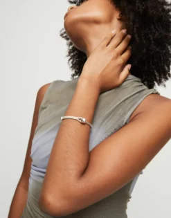 Bangle bracelet with ivory leather