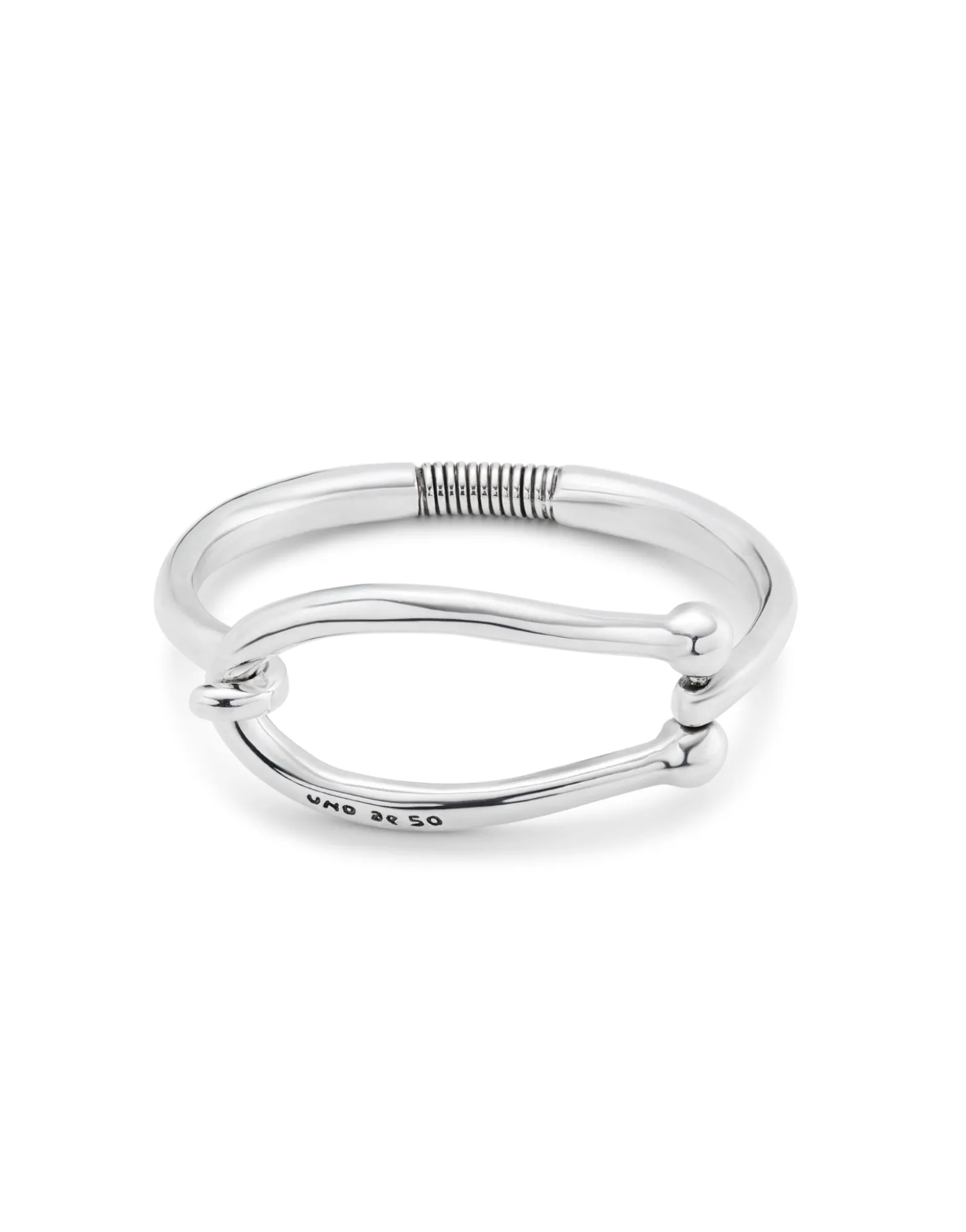 Bangle bracelet with large link