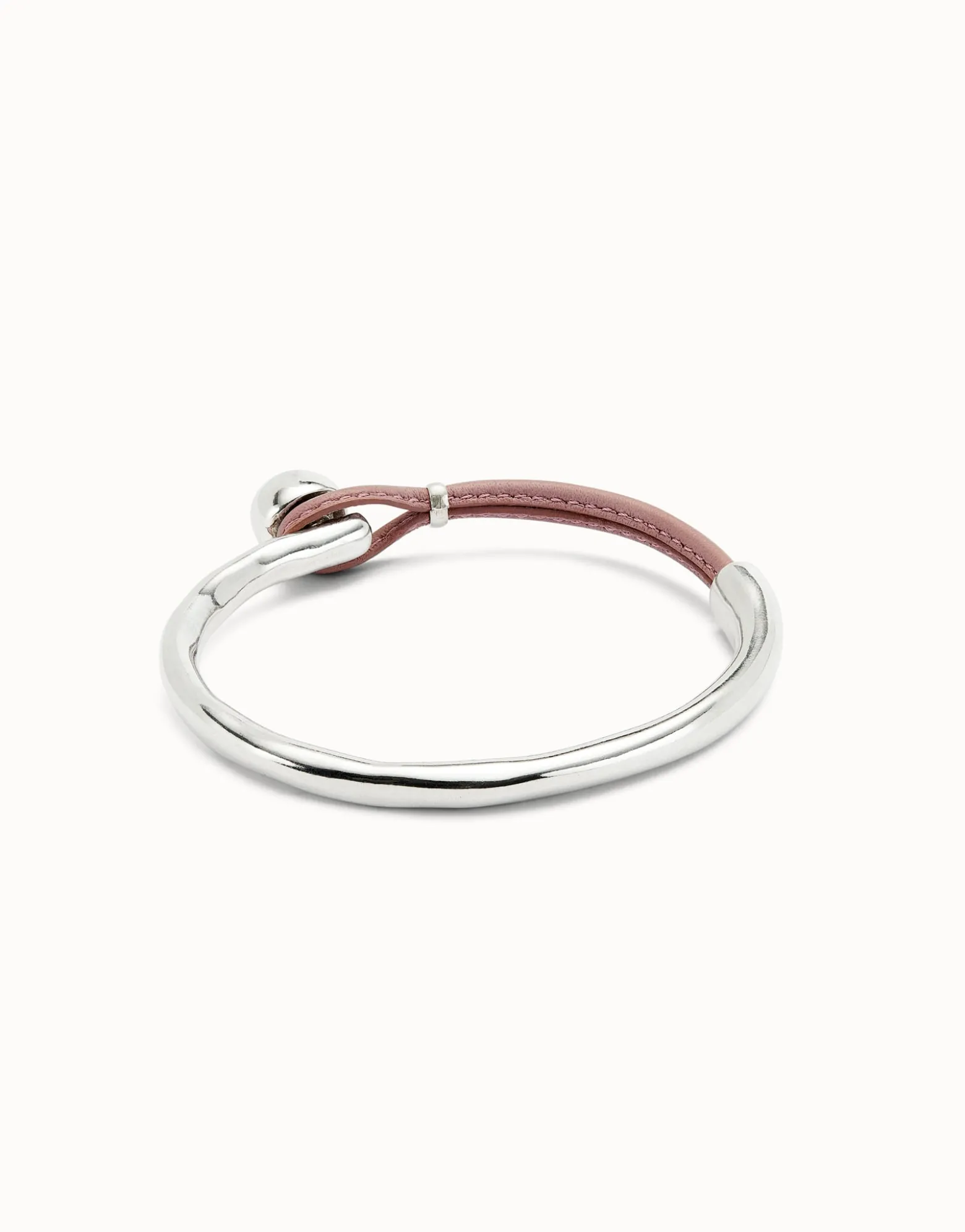 Bangle bracelet with lilac leather