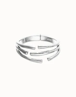 Bangle bracelet with multiple intertwined organic shapes