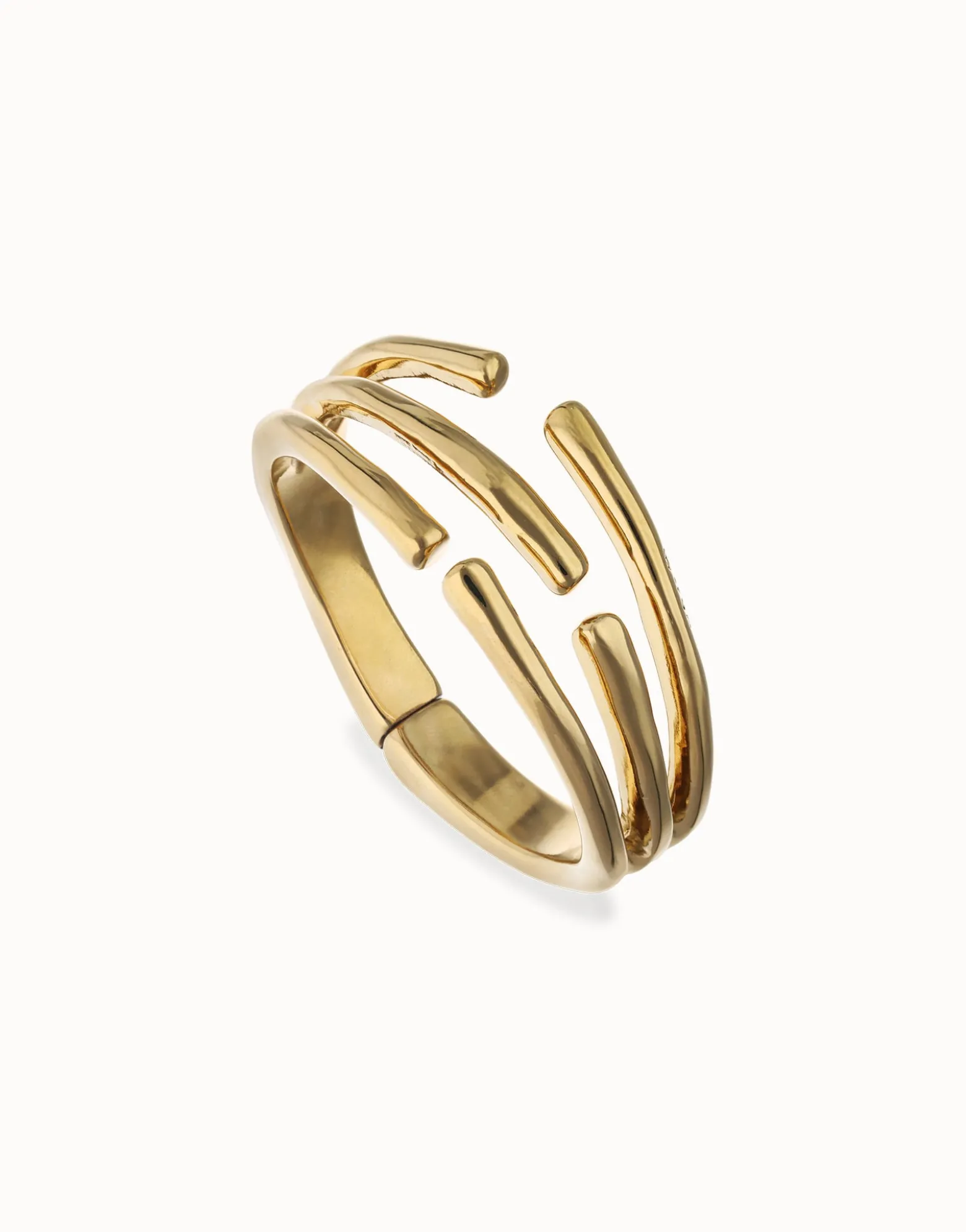 Bangle bracelet with multiple intertwined organic shapes