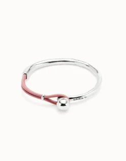 Bangle bracelet with pink leather