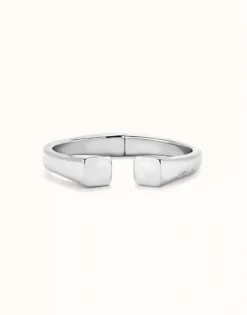 Bangle bracelet with square shape