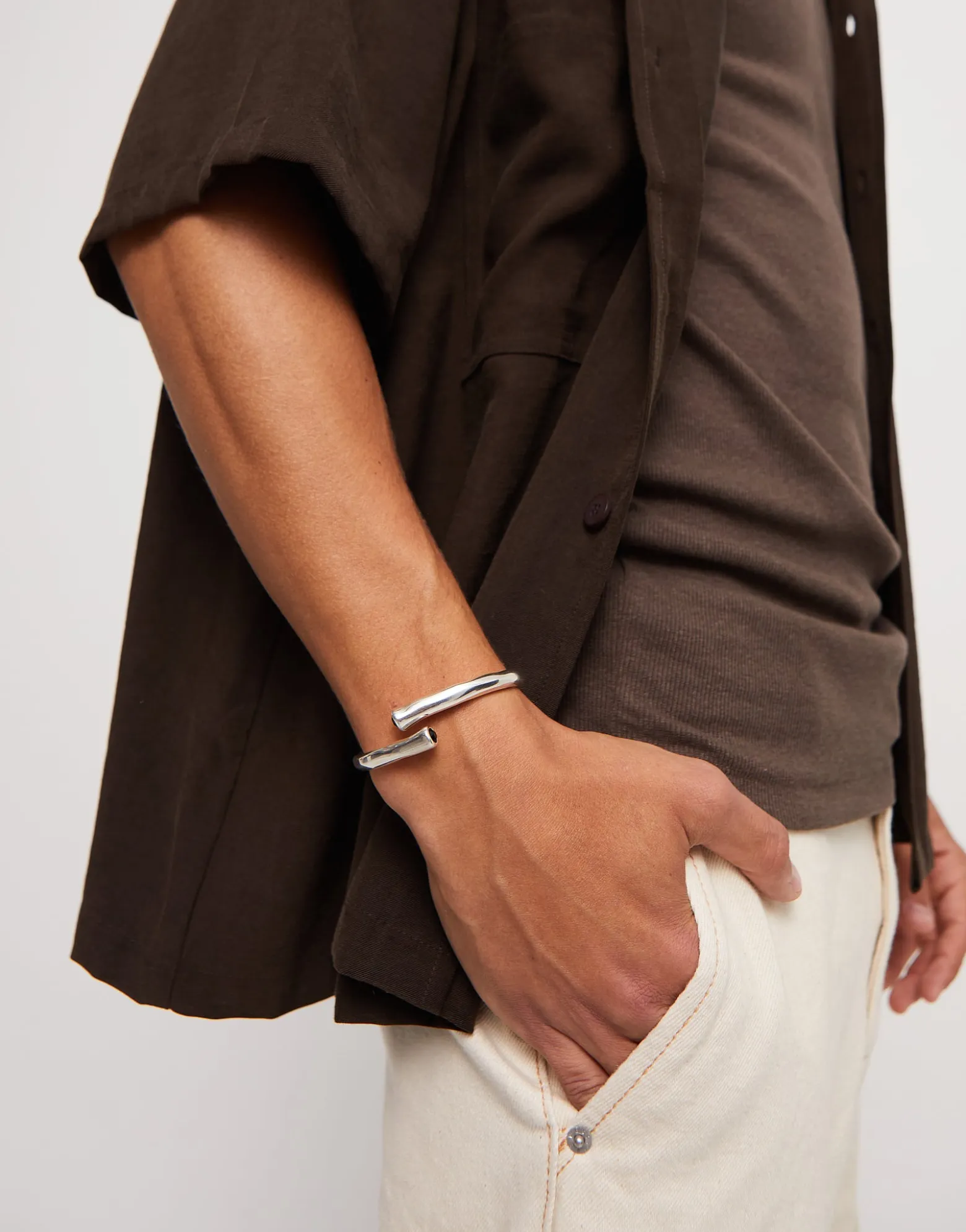 Bangle bracelet with two black crystal