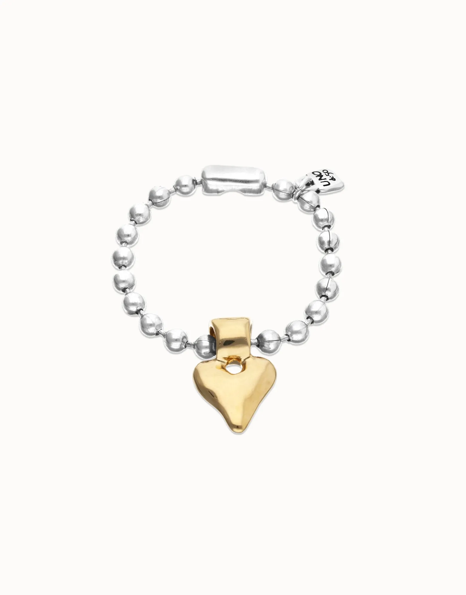 Bead bracelet with heart detail
