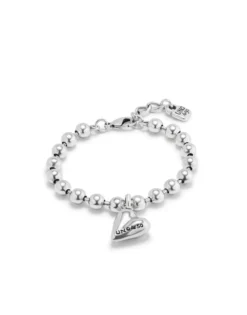 Beaded bracelet with a heart charm