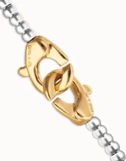 Beaded bracelet with carabiner clasp