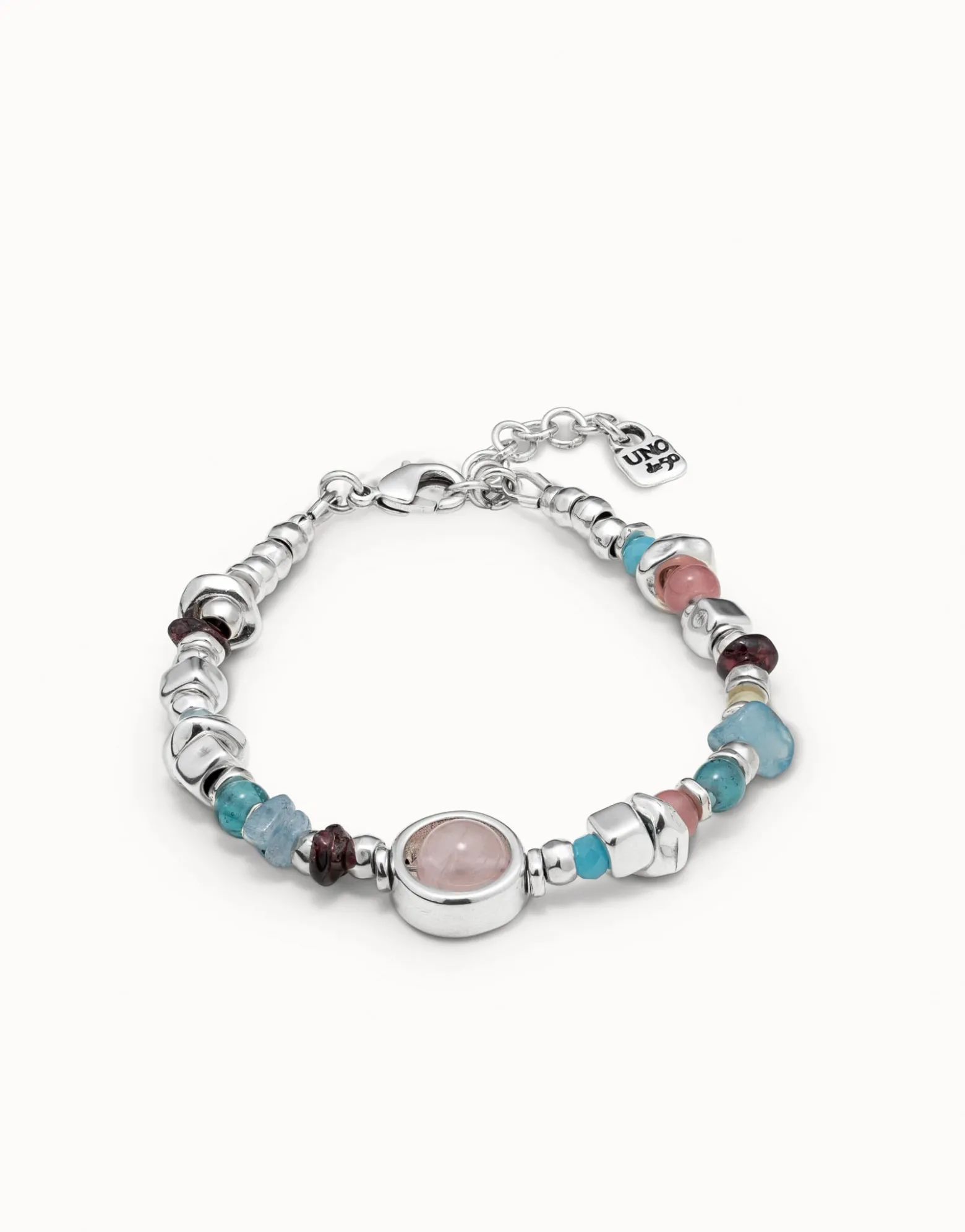 Beaded bracelet with crystals