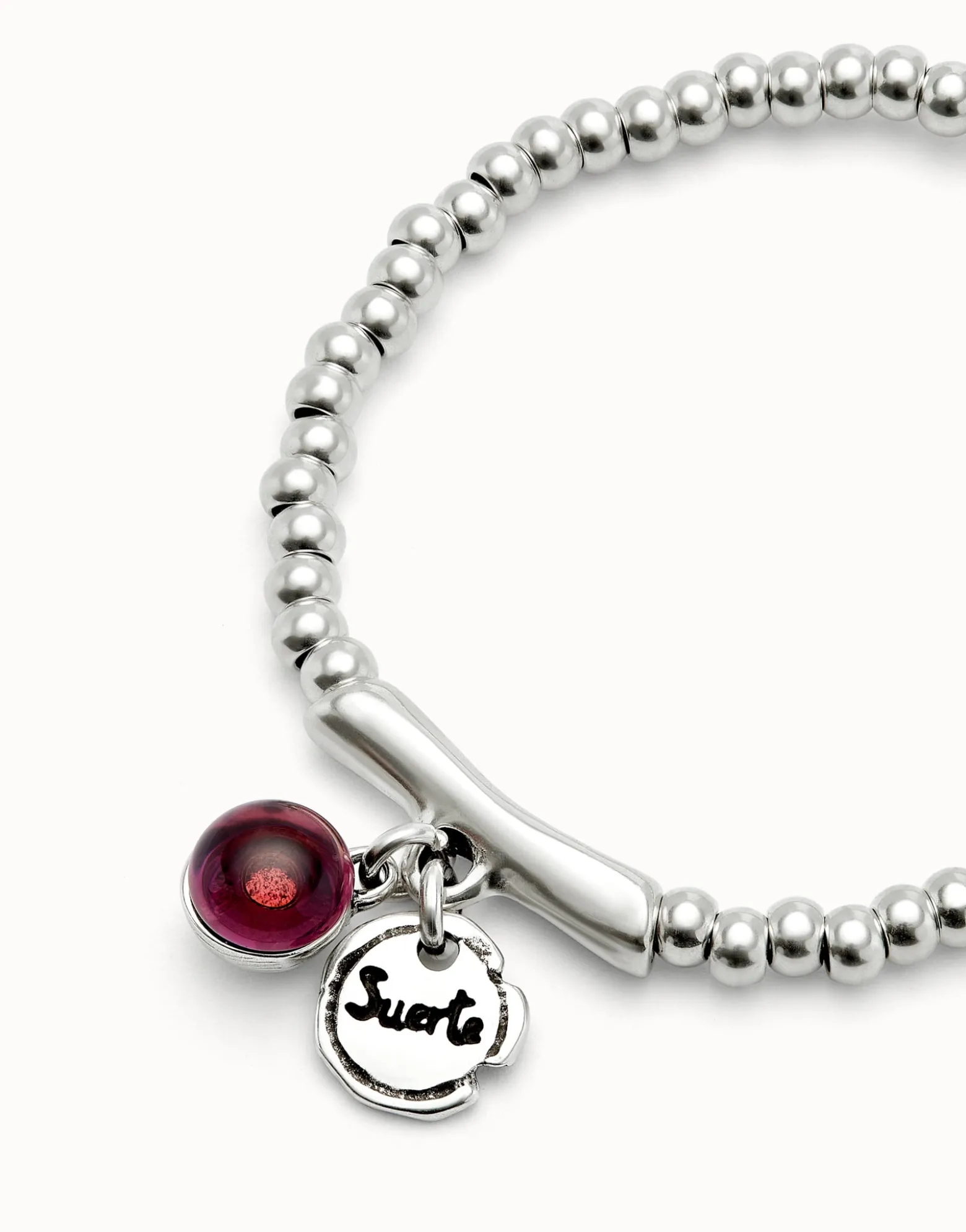 Beaded bracelet with red murano glass