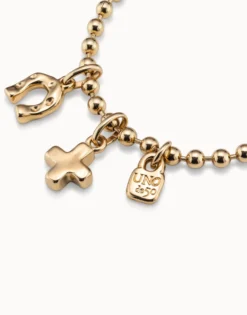 Beaded charm bracelet