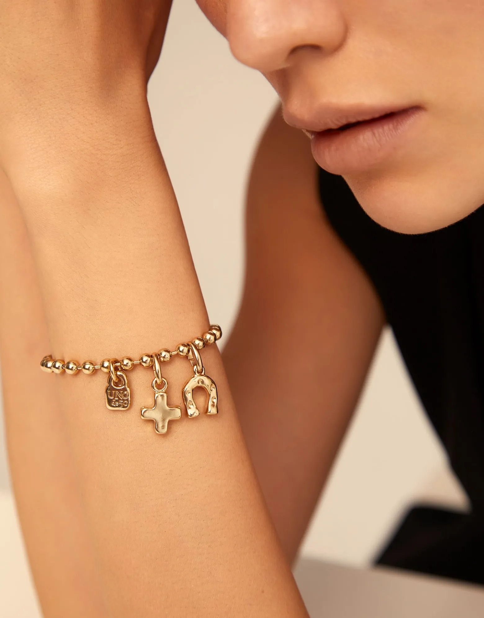 Beaded charm bracelet
