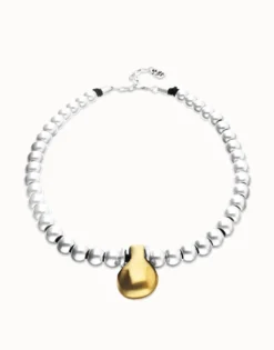 Beaded necklace with medium spheres and a large sphere