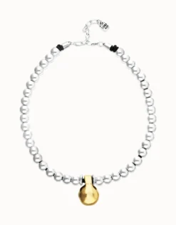 Beaded necklace with medium spheres and a large sphere