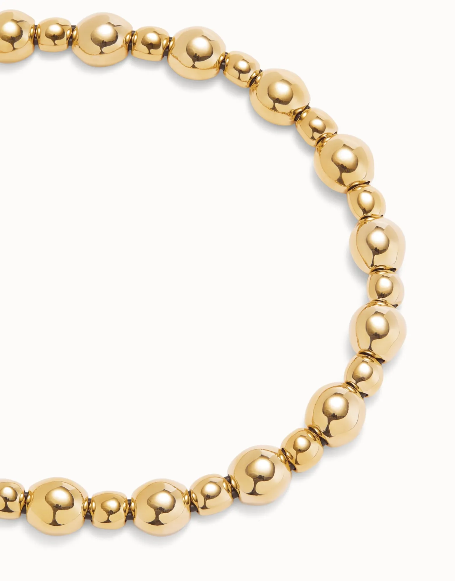 Beaded short necklace