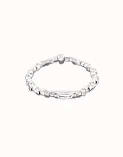 Beaded stretch bracelet with a skull