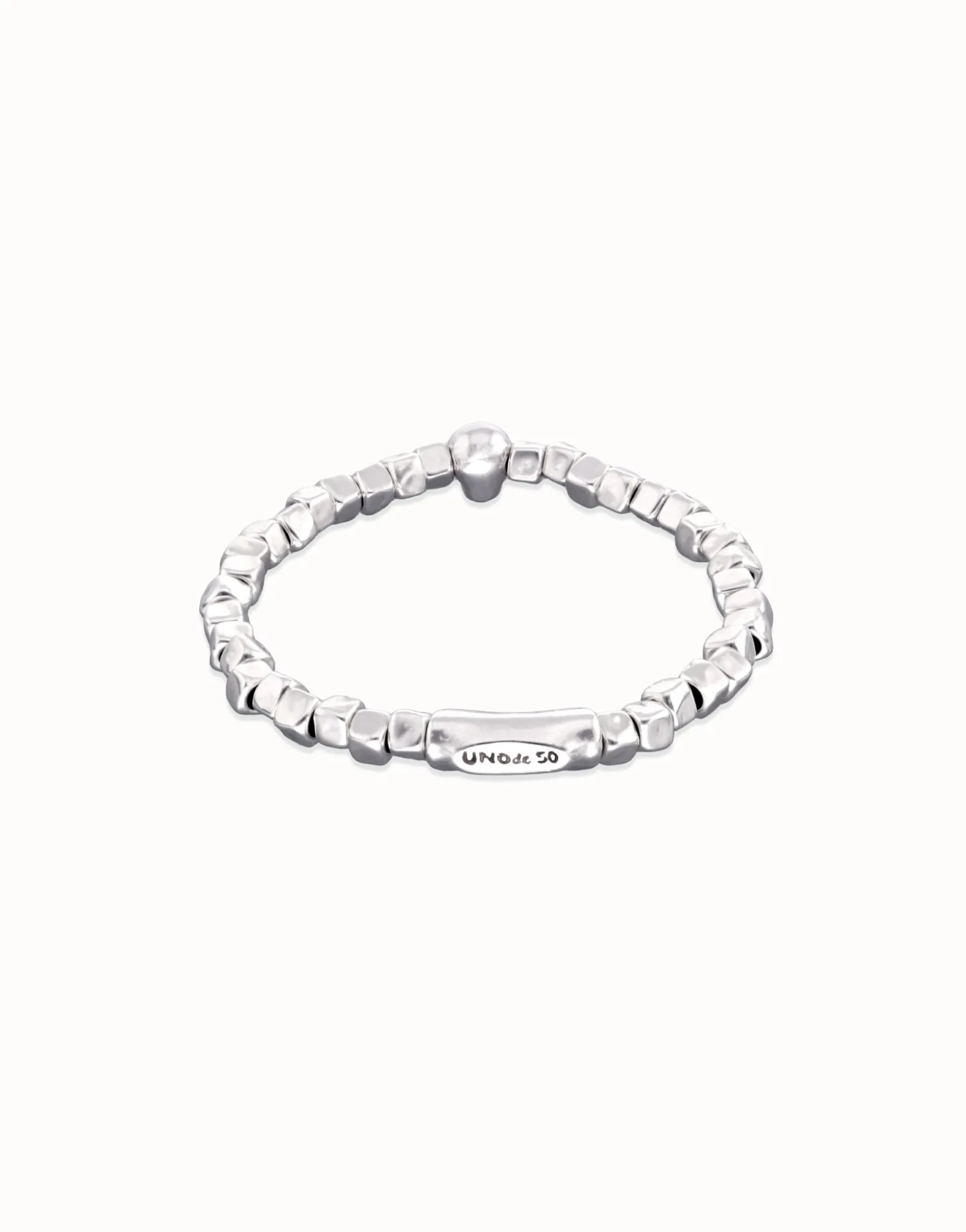 Beaded stretch bracelet with a skull
