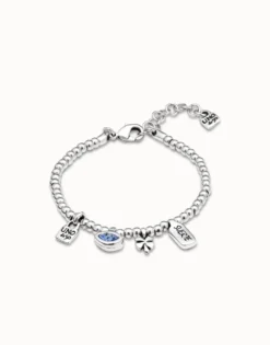 Beaded stretch bracelet with charms