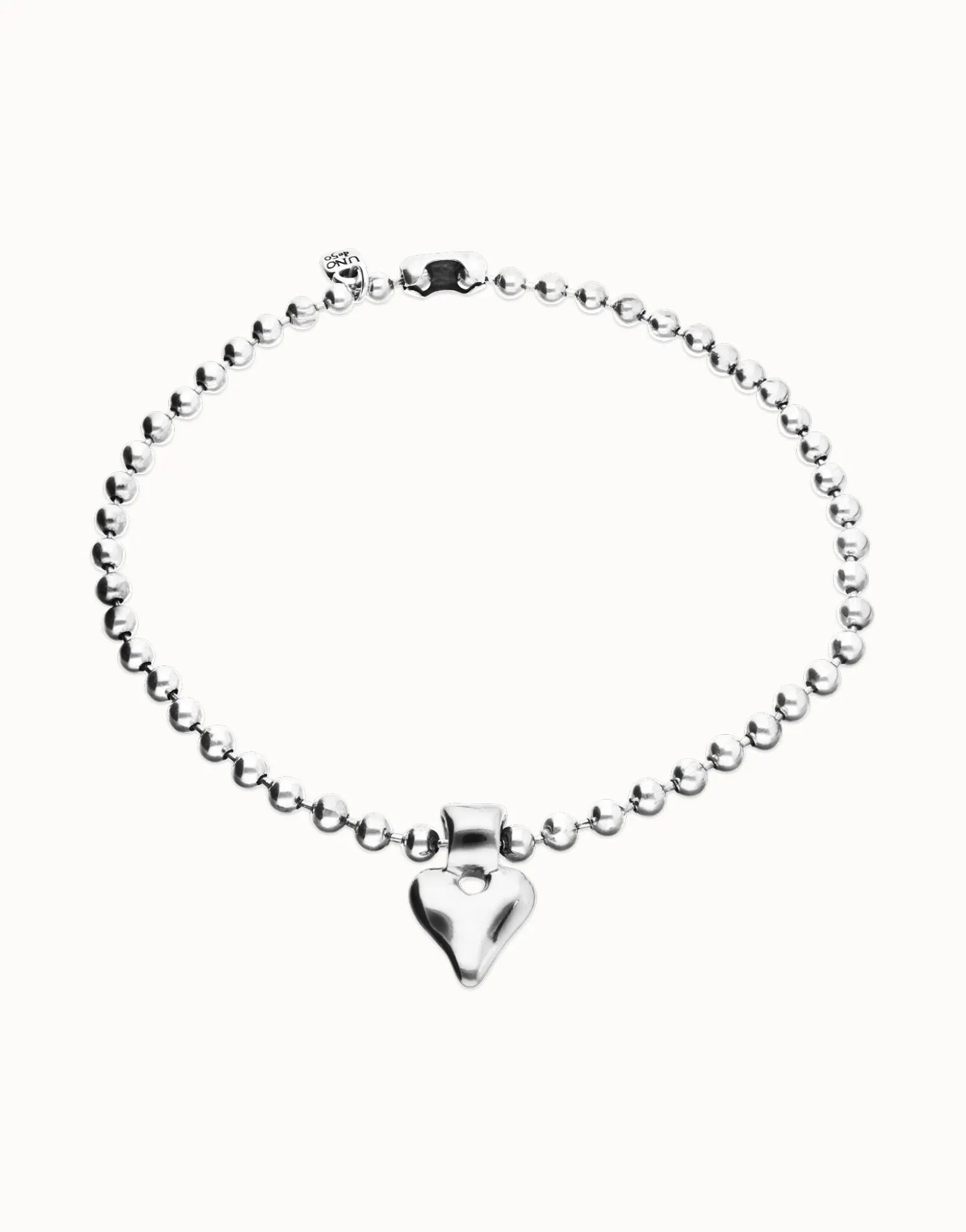 Bead necklace with heart detail