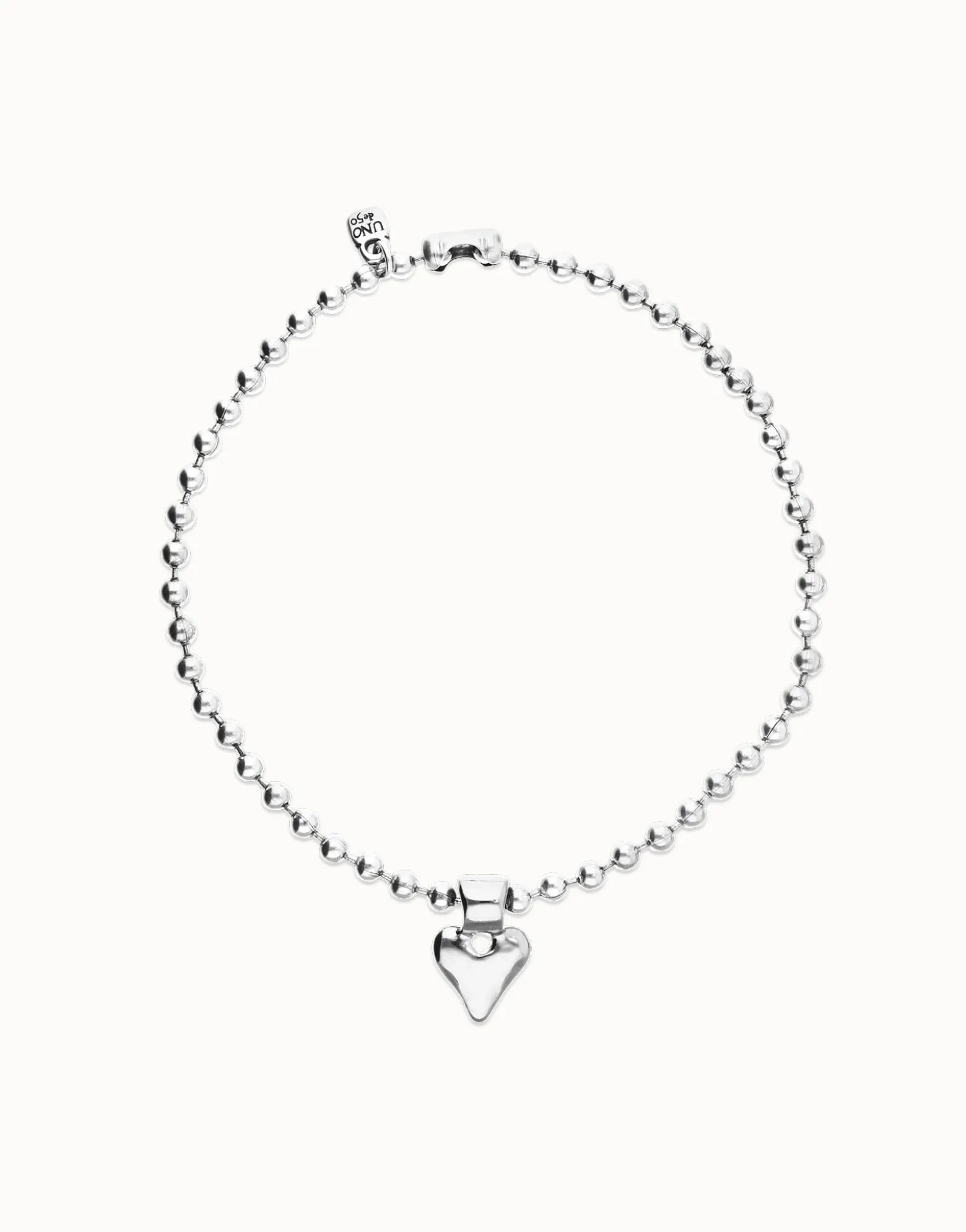 Bead necklace with heart detail
