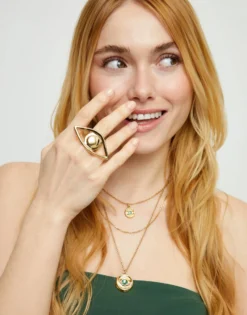 Big eye-shaped ring