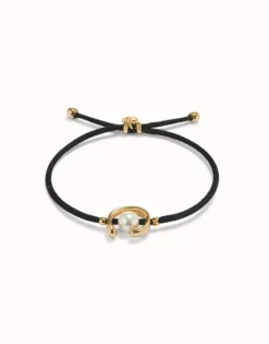 Black cord bracelet with a pearl