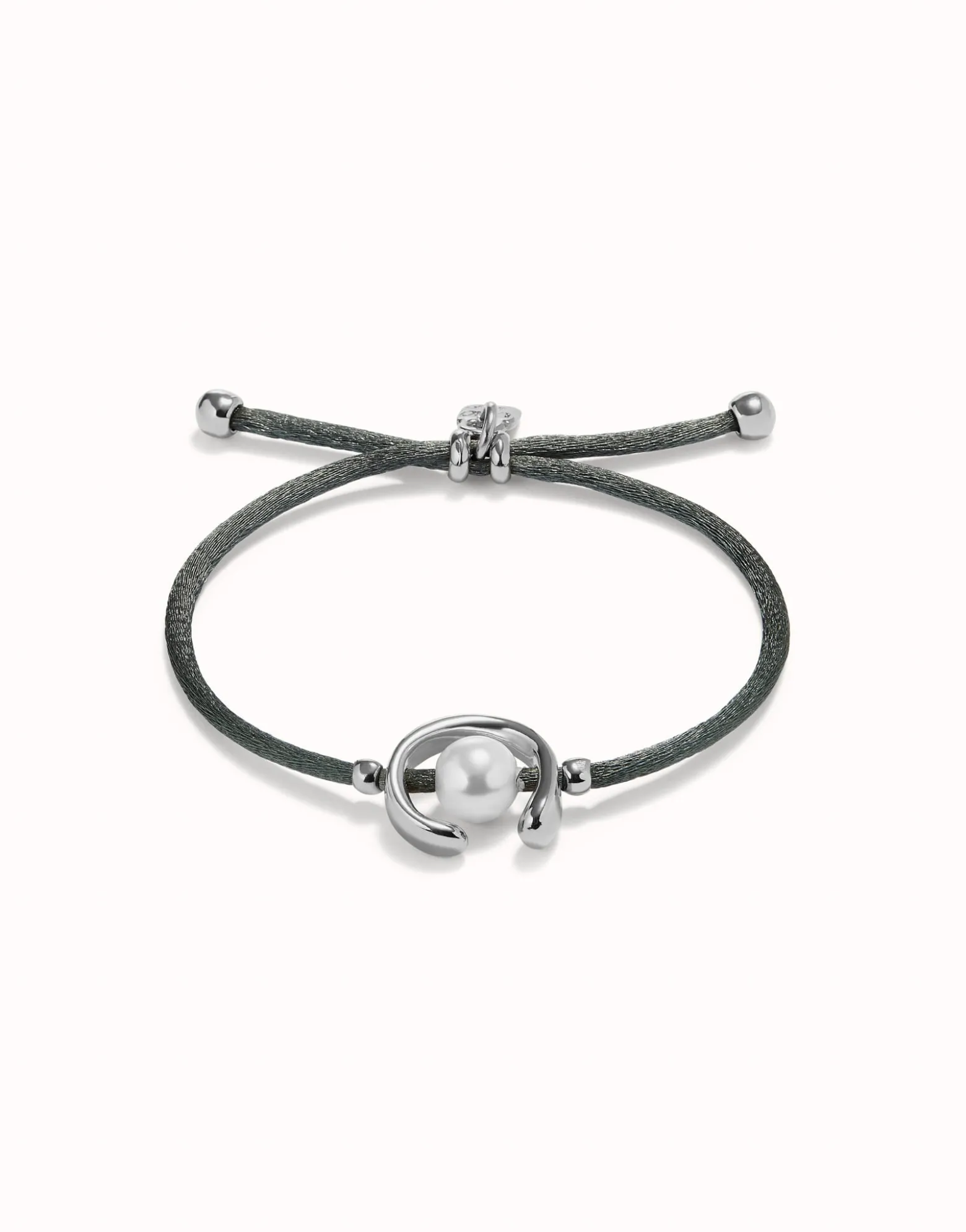 Black cord bracelet with a pearl