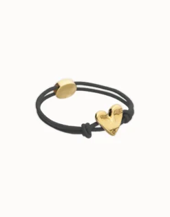 Black elastic thread bracelet with heart