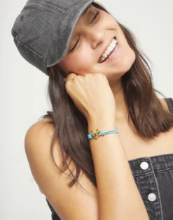 Blue elastic thread bracelet with heart