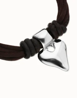 Bracelet in silk thread and brown leather with heart