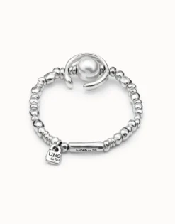 Bracelet with white pearl