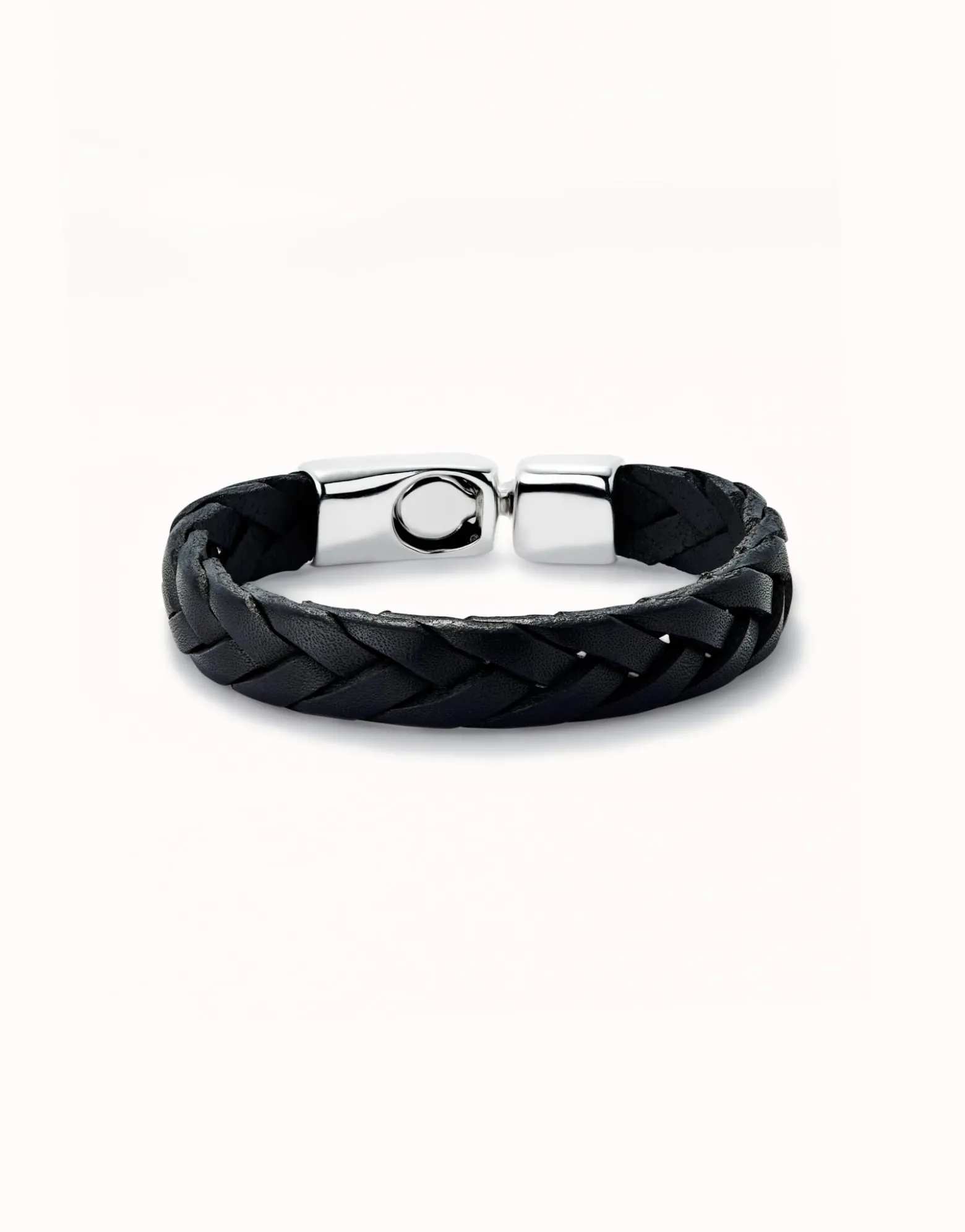 Braided bracelet with clasp