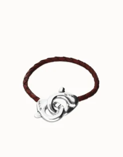 Brown leather bracelet with interlocking carabiner