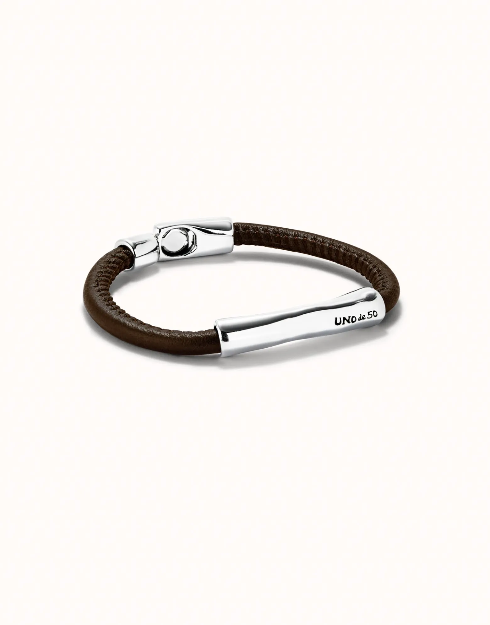 Brown leather bracelet with sterling silver-plated central detail
