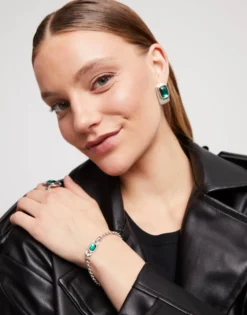 Chain bracelet with green crystal