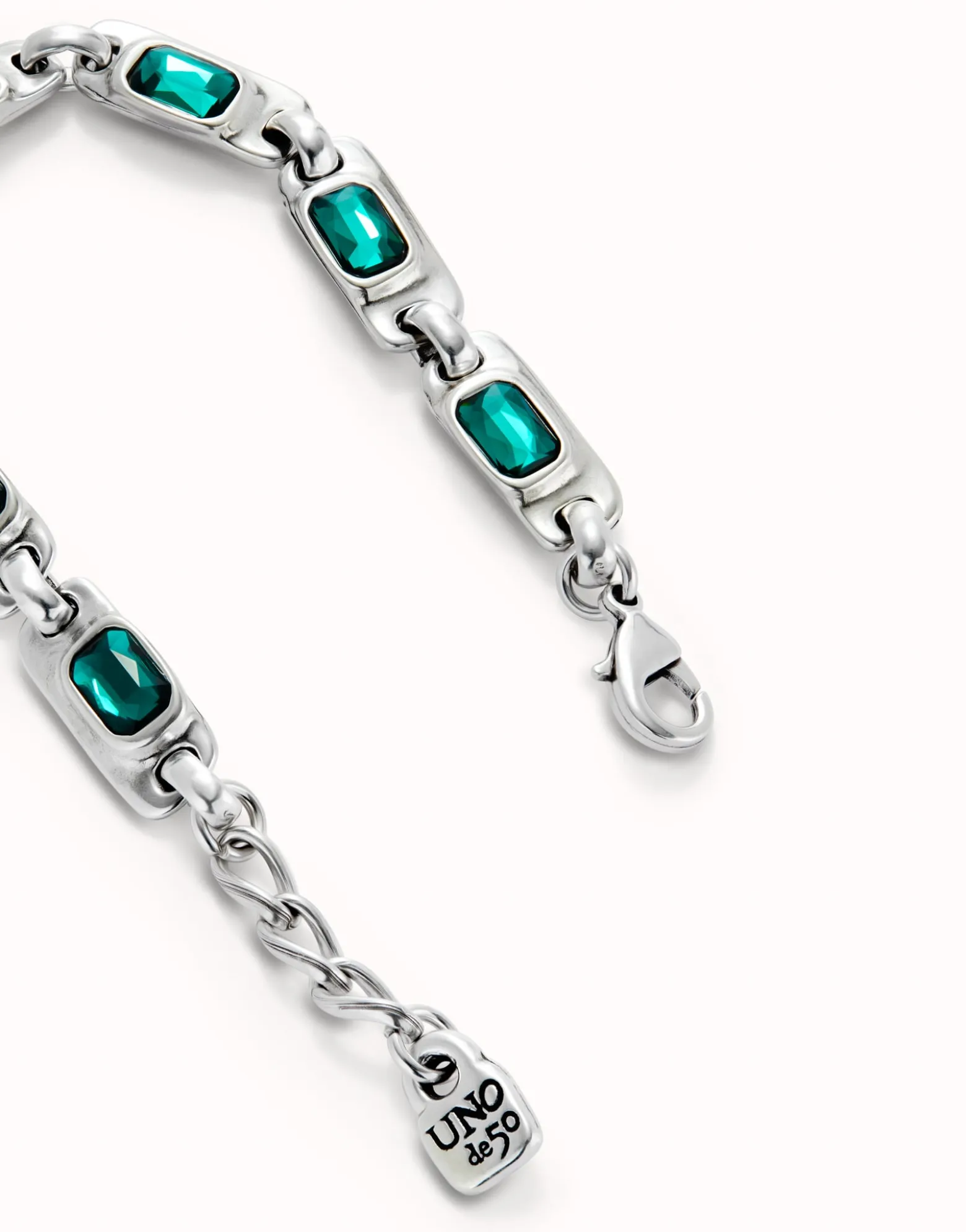 Chain bracelet with green crystals