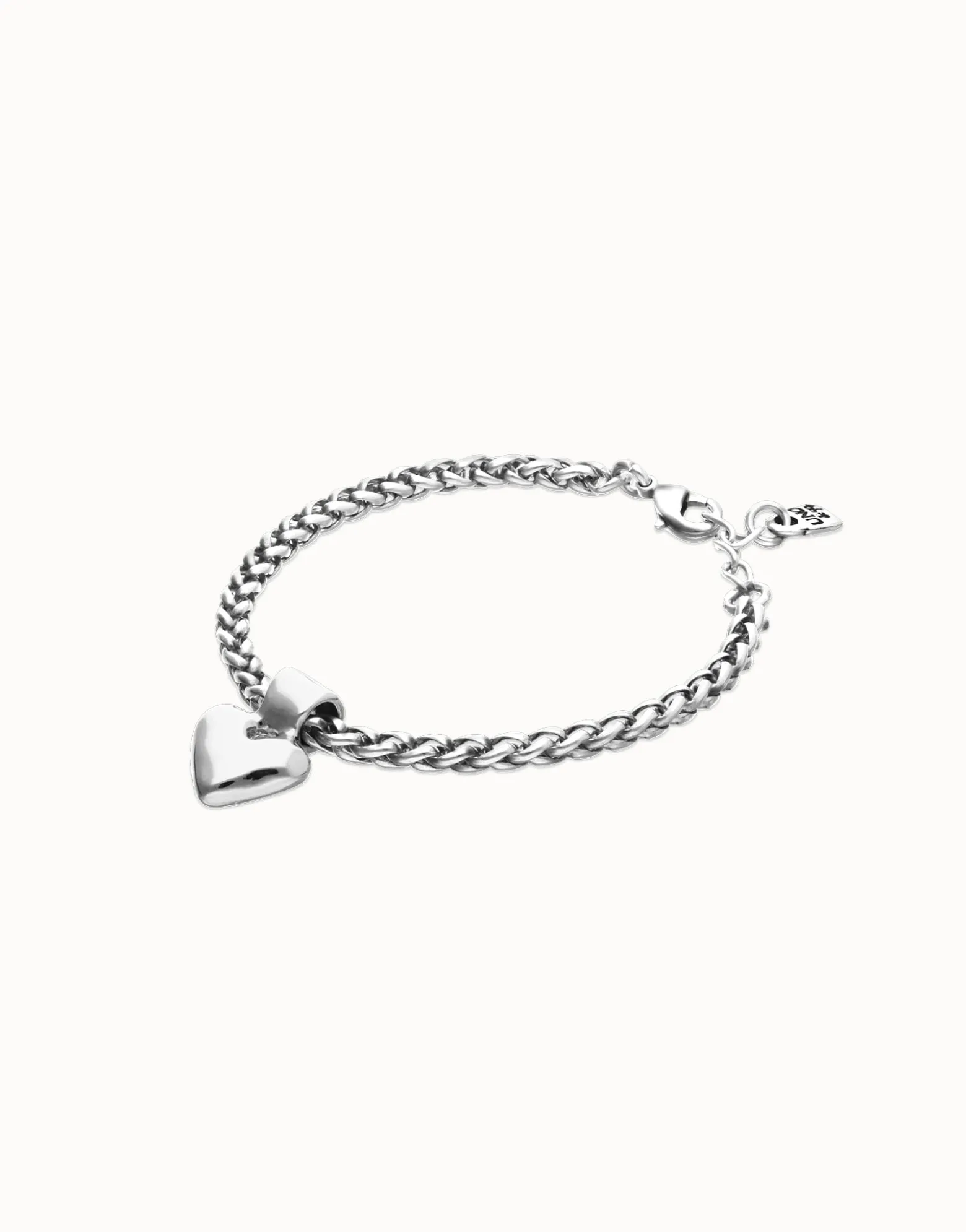 Chain bracelet with small heart detail