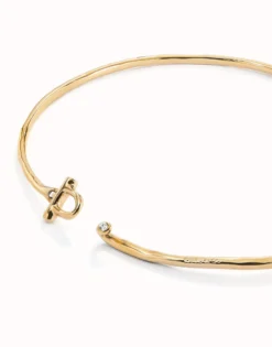 Choker necklace with front clasp and white topaz