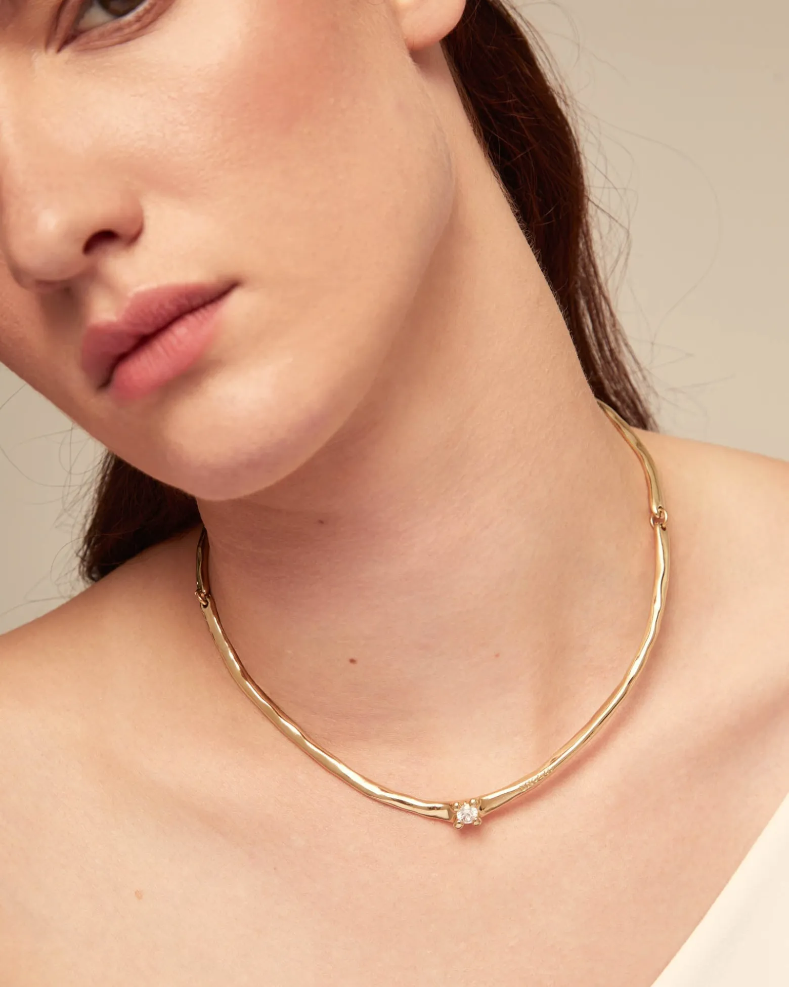 Choker necklace with white cubic zirconia