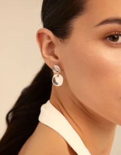 Circle drop earrings