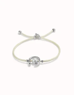Cream cord bracelet with a pearl