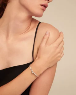 Cuff bracelet with blue cubic zirconia