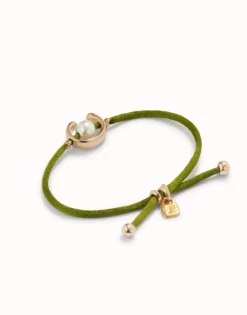 Dark green cord bracelet a pearl