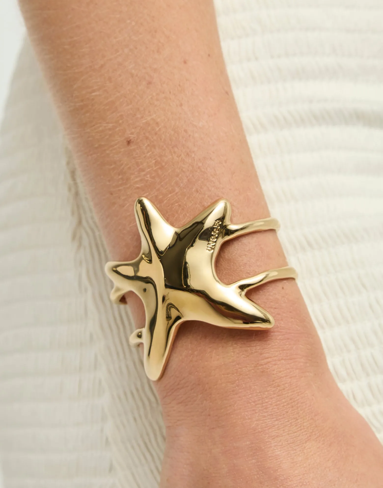 Doble bangle bracelet with starfish