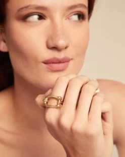 Double‑band organic ring