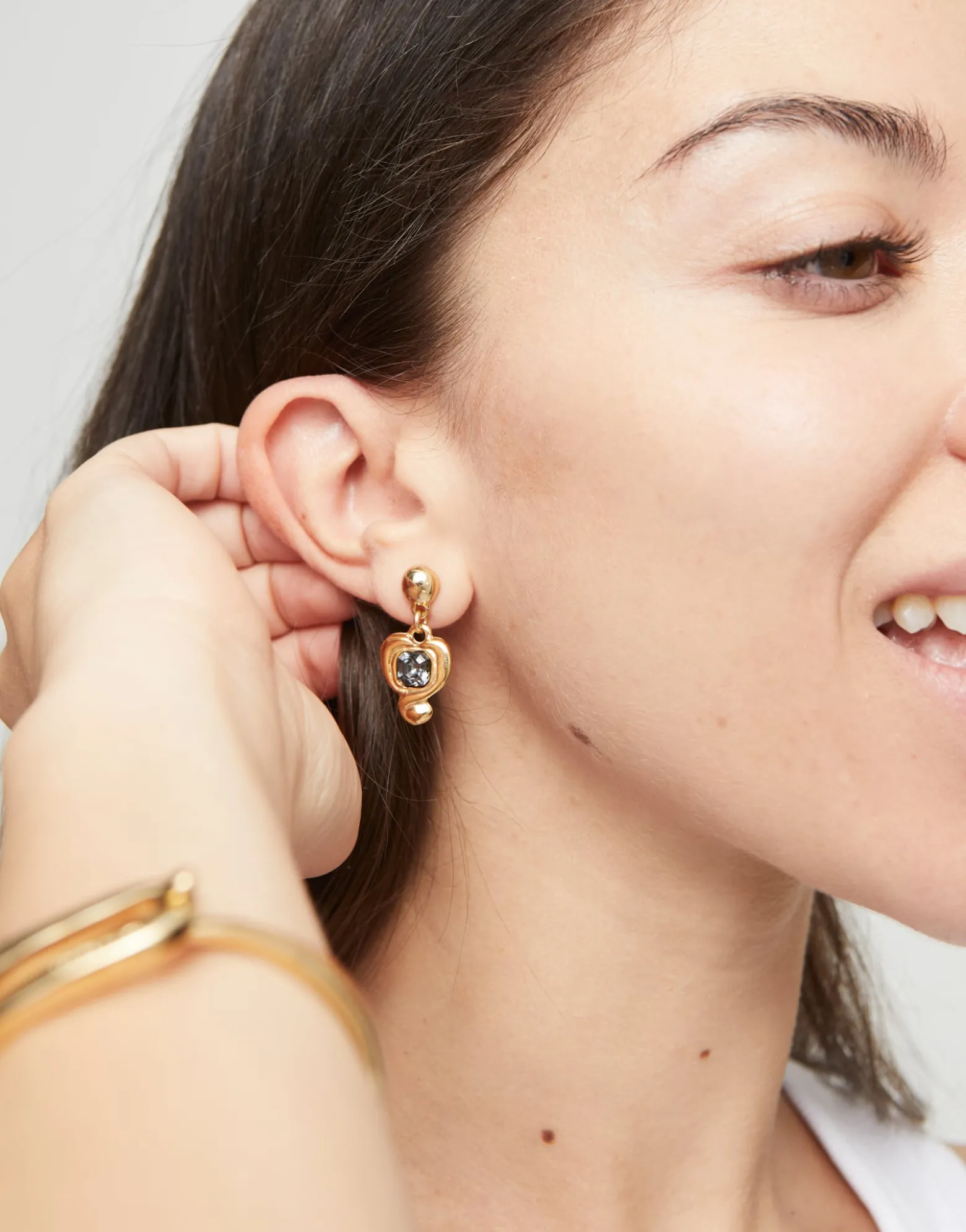 Drop earrings with a heart and black crystal