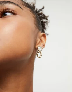 Drop earrings with green crystals