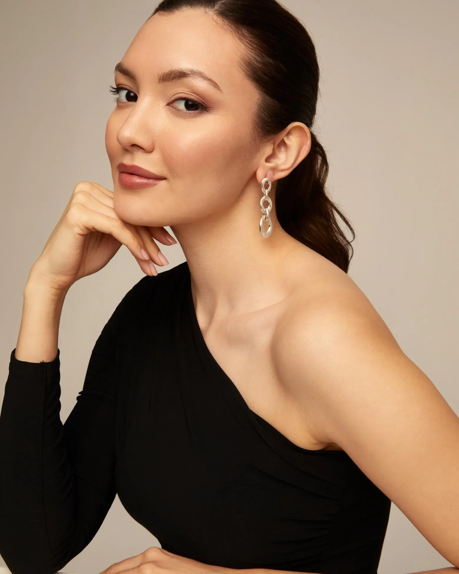 Drop earrings with 3 links